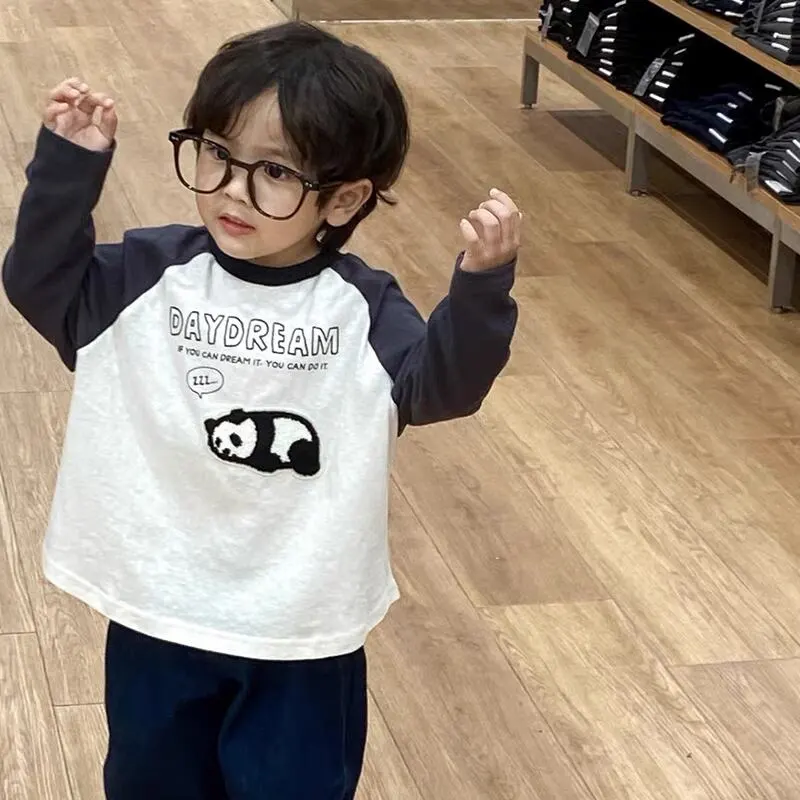 【80-150】モコモコ刺しゅう柄長袖Ｔシャツ
