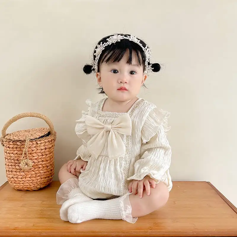 【66-90cm】春新作お姫様レースリボン付きロンパース