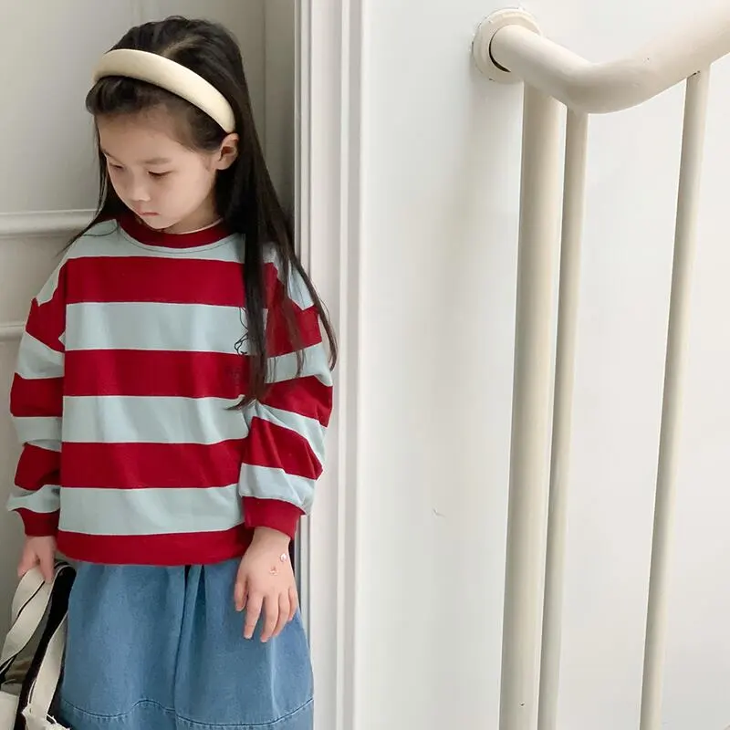 【80-140cm】春新作 ウサギバックプリント ボーダー トレーナー