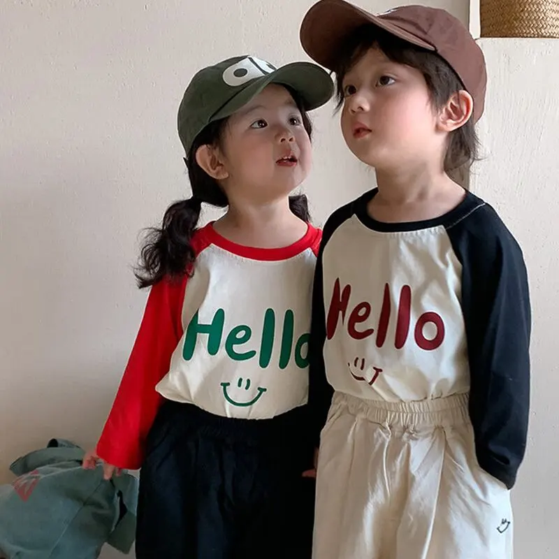 【80-140】春新作HELLOログラグランスリーブ長袖Ｔシャツ