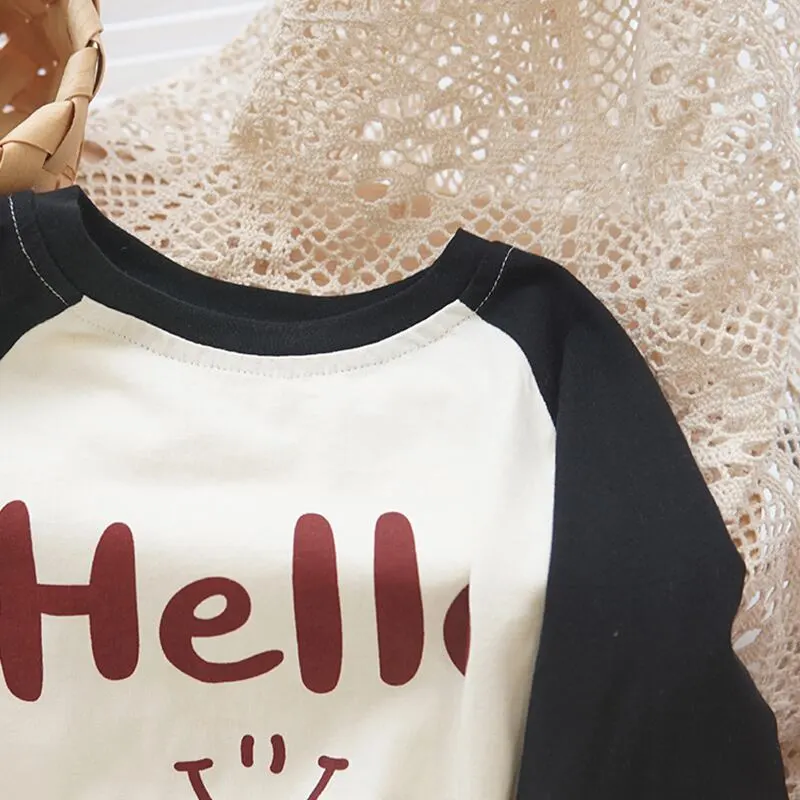 【80-140】春新作HELLOログラグランスリーブ長袖Ｔシャツ