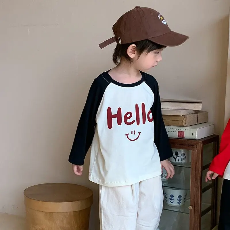 【80-140】春新作HELLOログラグランスリーブ長袖Ｔシャツ