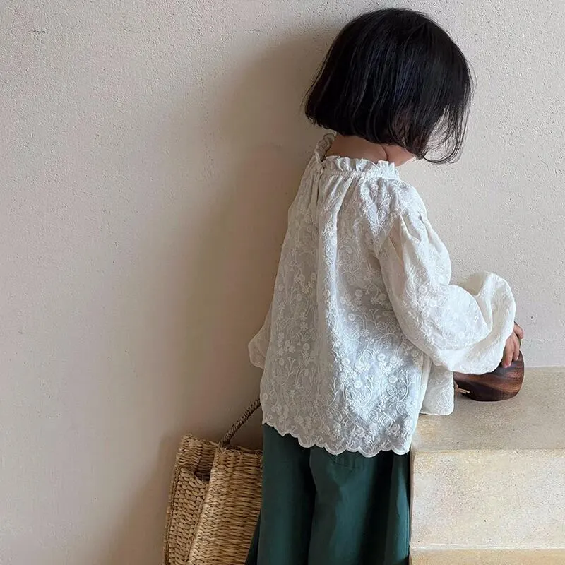 【80-140】春新作つる柄刺繍レースキュートブラウス