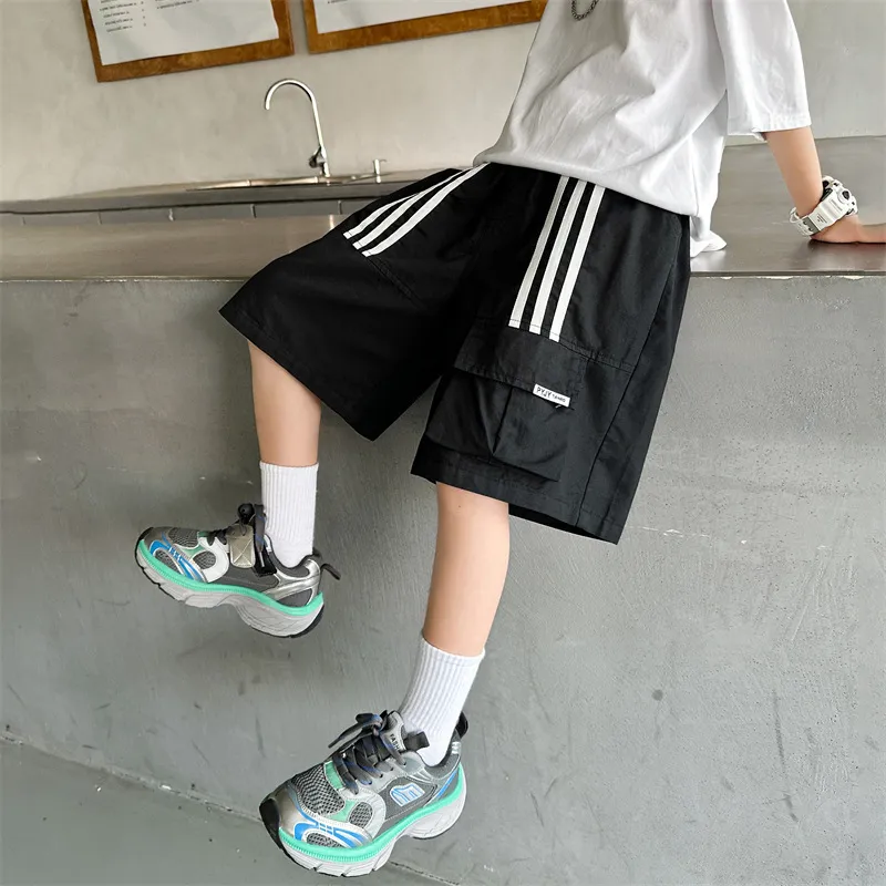 【120-170cm】絶対欲しい ストライプ柄 カジュアル スポーツ ショートパンツ 男の子 かっこいい ボトムス