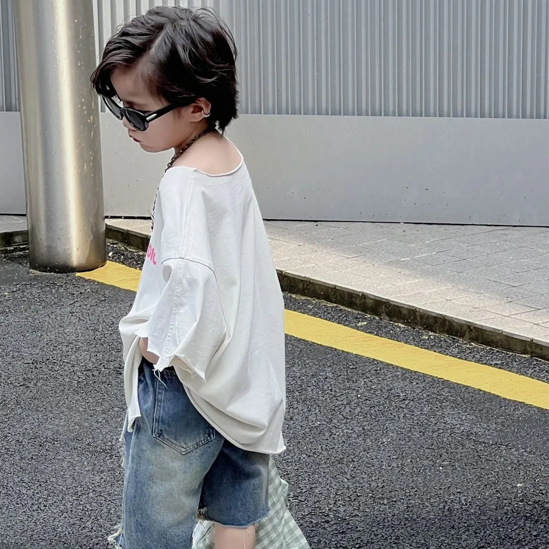 【90-150cm】2色選べる 絶対可愛い  無地 アルファベット ファッション プリント 男の子 トップス