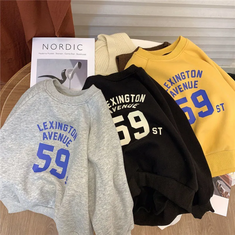 【73-130cm】着回し力抜群  カジュアル  合わせやすい  アルファベット 数学柄  男の子 トレーナー