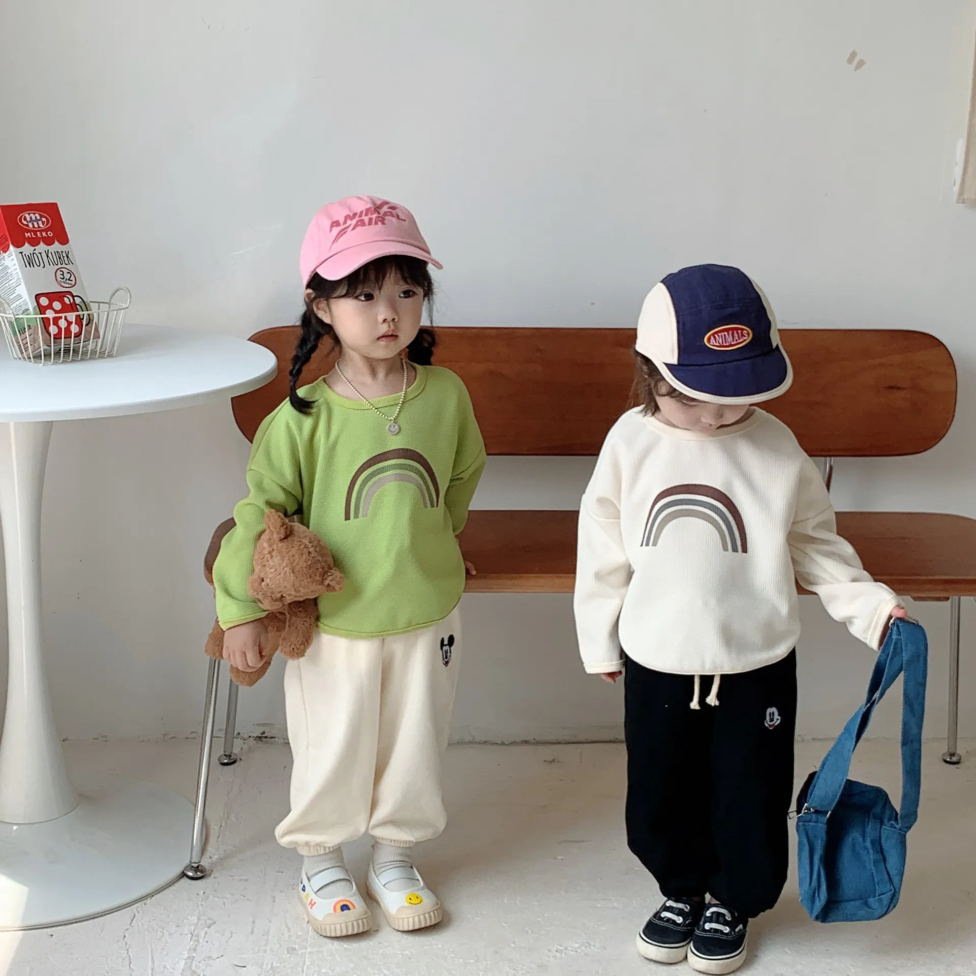 【80-140cm】絶対後悔しない シンプル  カジュアル  合わせやすい  可愛い 男の子  女の子 トレーナー