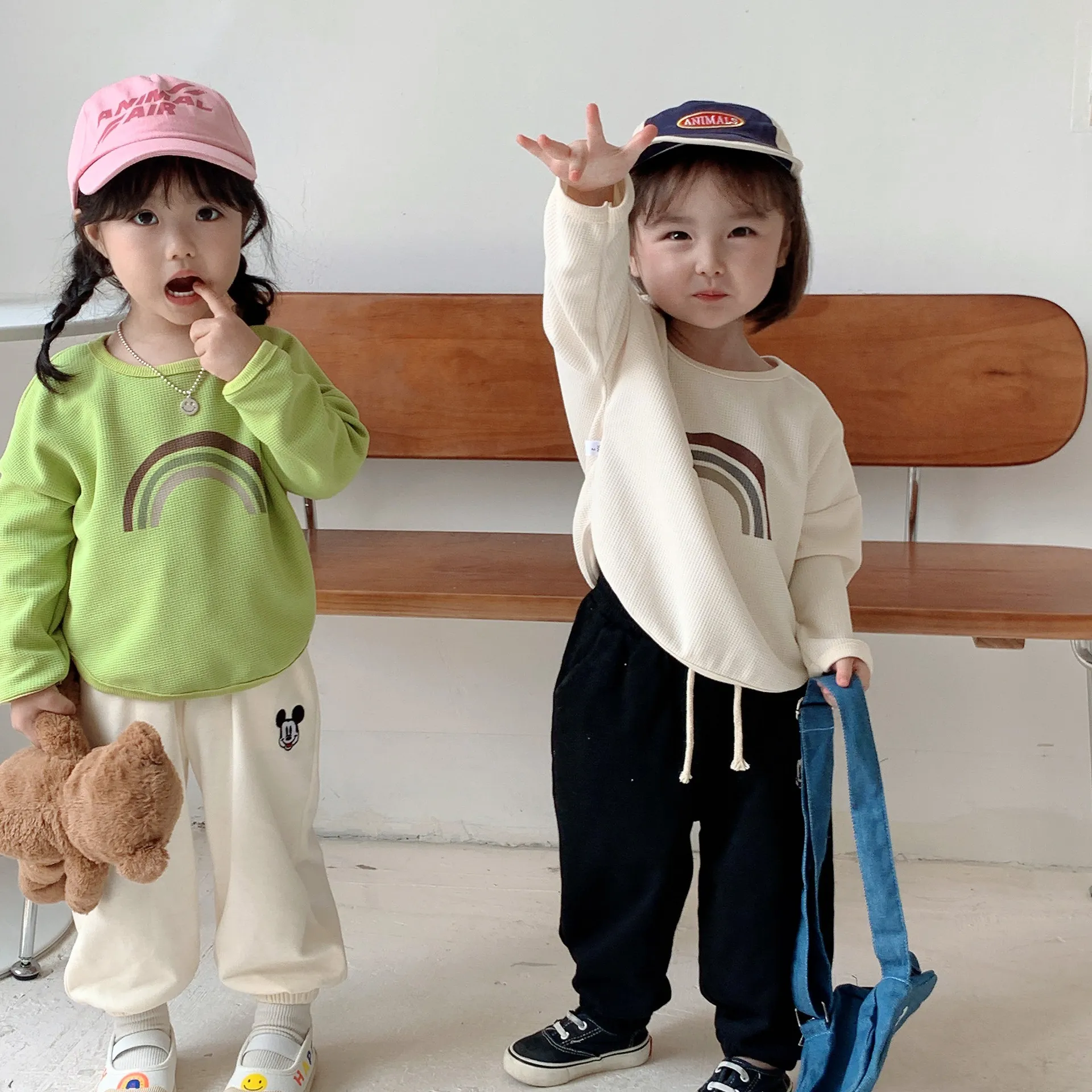 【80-140cm】絶対後悔しない シンプル  カジュアル  合わせやすい  可愛い 男の子  女の子 トレーナー