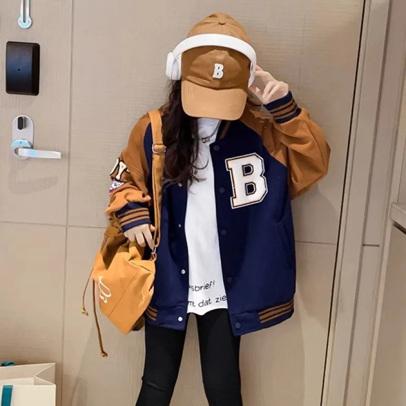 120-170 おしゃれ度高め 裏起毛 秋 冬 子供服 キッズ ジュニア 女の子 アルファベット アップリケ 配色 スタジャン アウター