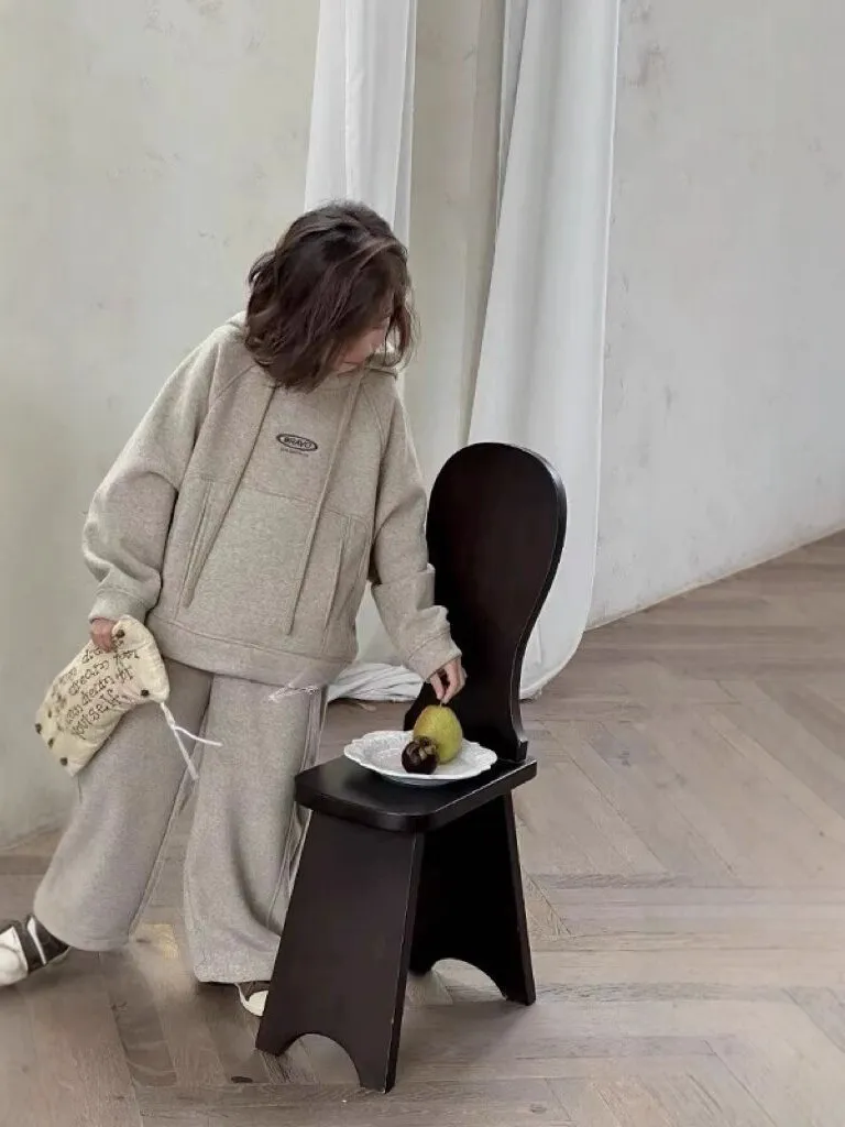 【120-170cm】二点セット 大活躍 カジュアル シンプル 女の子 パーカー＋パンツ セットアップ