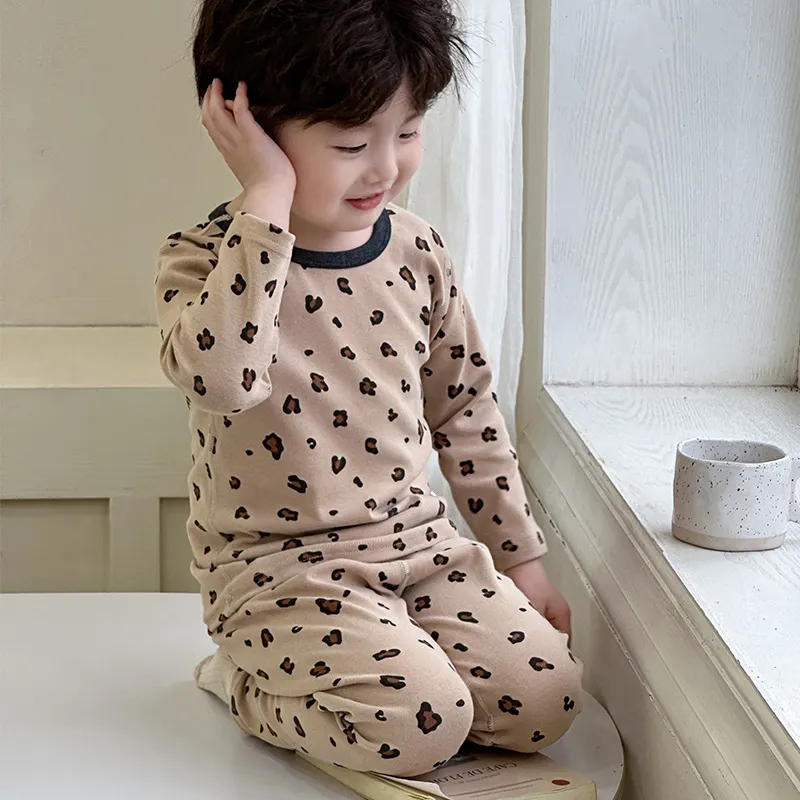 【90-160cm】大人気 肌触り良い 男の子 女の子 着心地良い カートゥーン ルームウェア