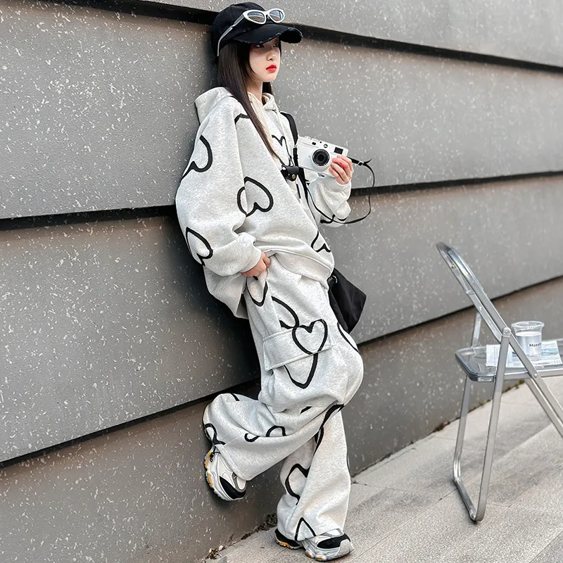 【120-170cm】二点セット カジュアル ストリート ハート柄 女の子 パーカー＋パンツ セットアップ