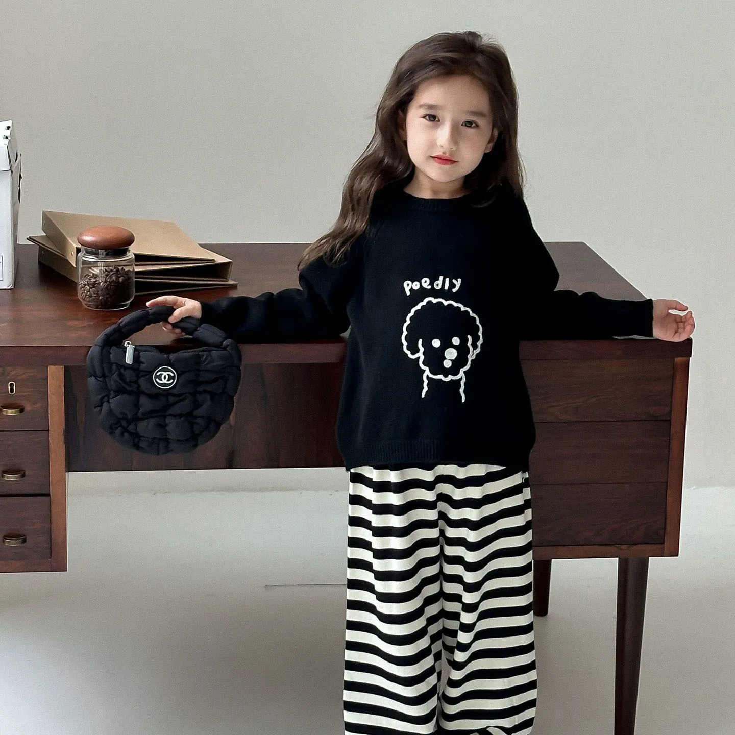 【90-150cm】着回し力抜群  シンプル  日常  合わせやすい  可愛い  犬柄  女の子  セーター