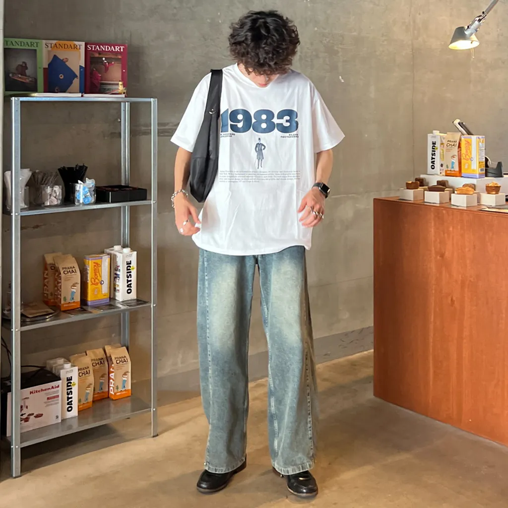 ユニセックス1983半袖Tシャツ