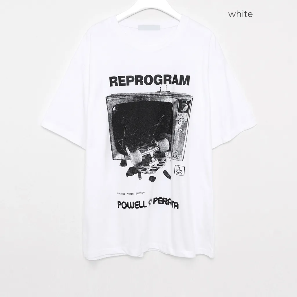 ユニセックスグラフィック半袖Tシャツ