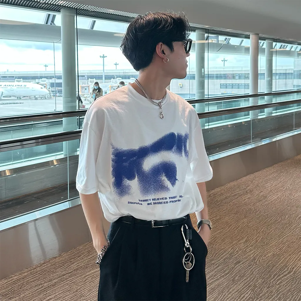 ユニーク半袖Tシャツ