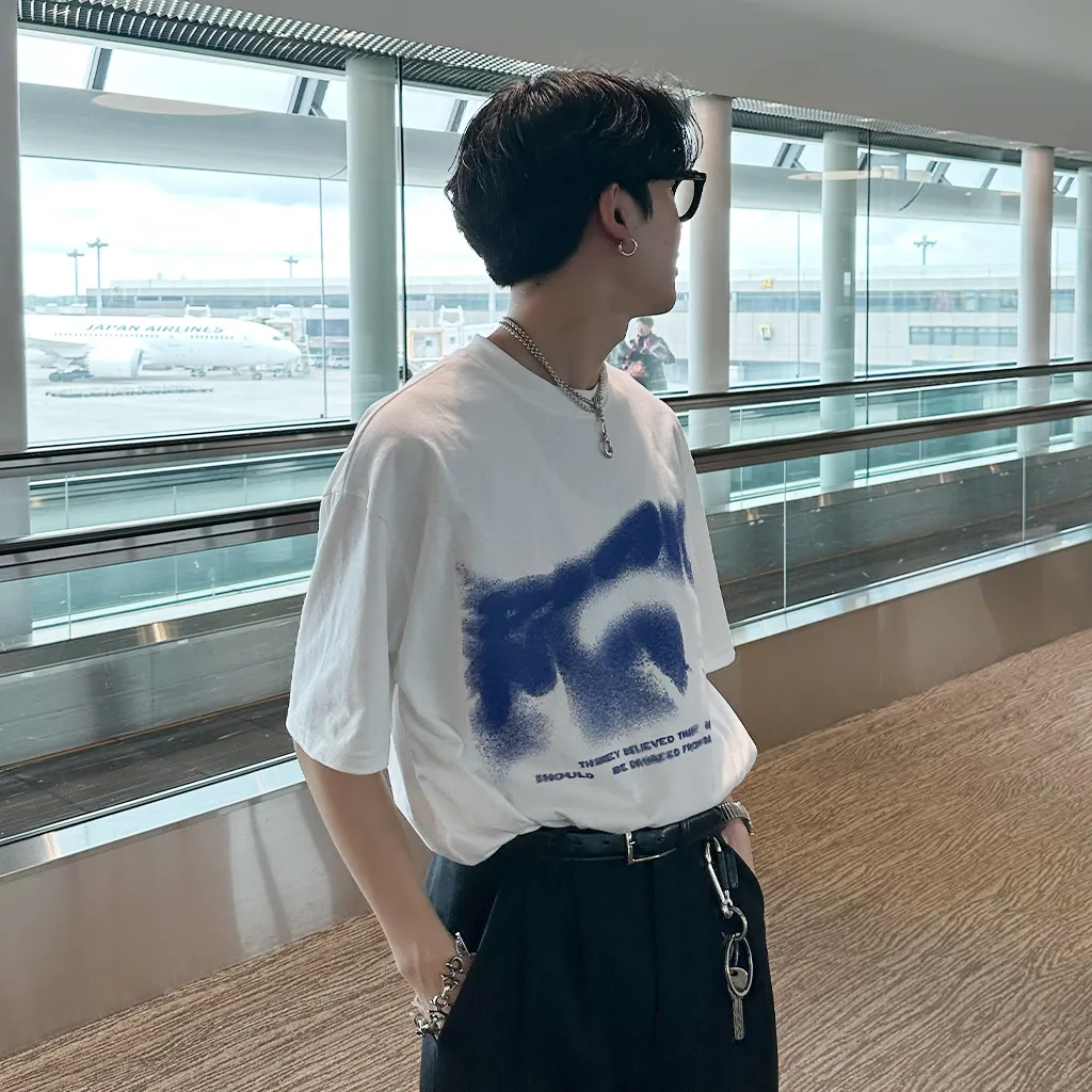 ユニーク半袖Tシャツ