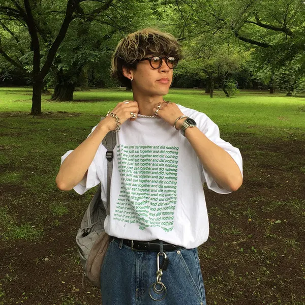 シンプルスクエアレタリング半袖Tシャツ