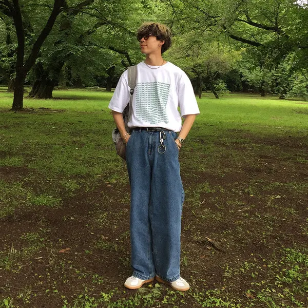 シンプルスクエアレタリング半袖Tシャツ