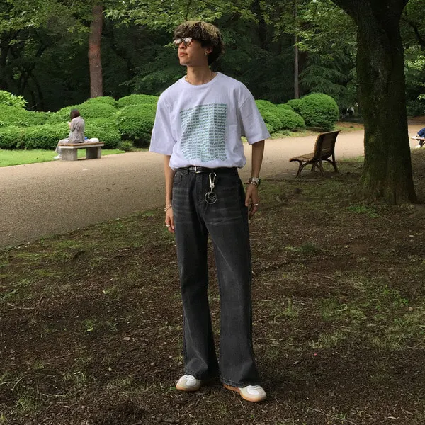 シンプルスクエアレタリング半袖Tシャツ