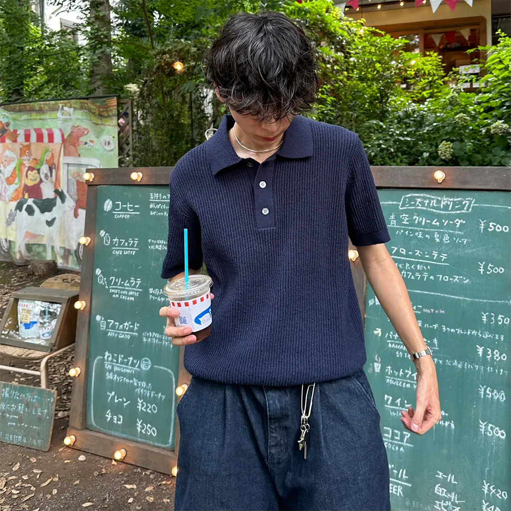 スリーボータン半袖カラーニット