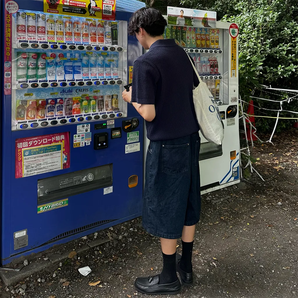スリーボータン半袖カラーニット