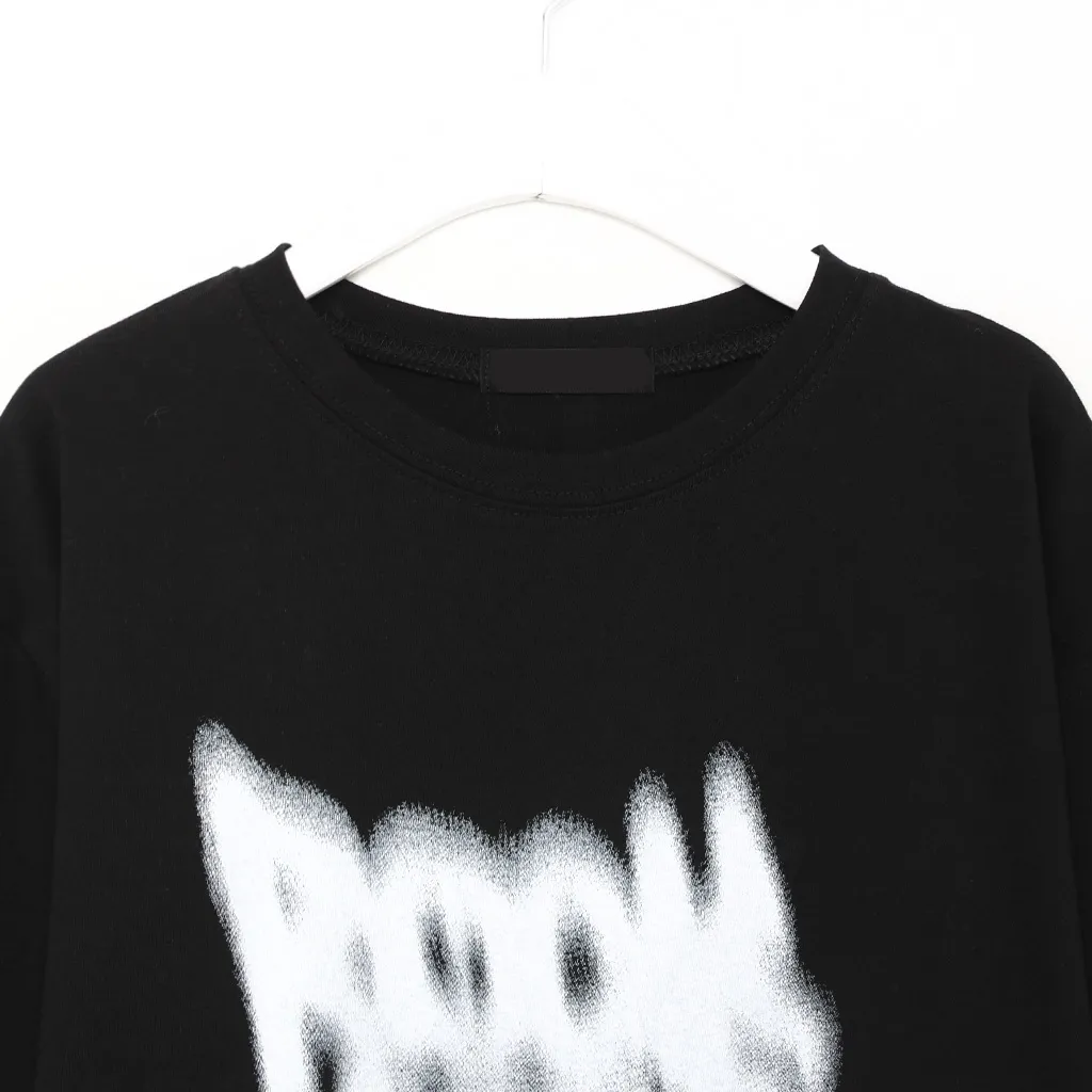 (ユニセックス)ロックプリントTシャツ