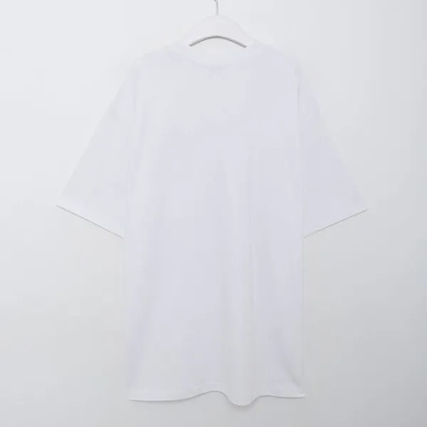 (ユニセックス) スクエアプリントTシャツ