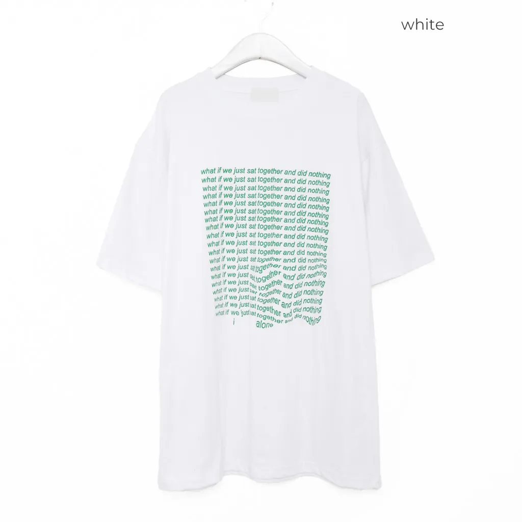 （ユニセックス）カラーレタリング半袖Tシャツ