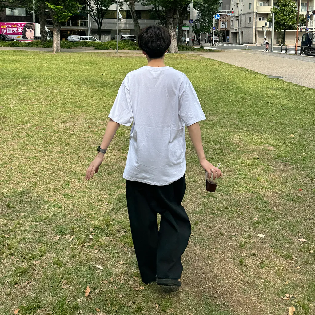 (ユニセックス) ハートスプレーポイント半袖Tシャツ