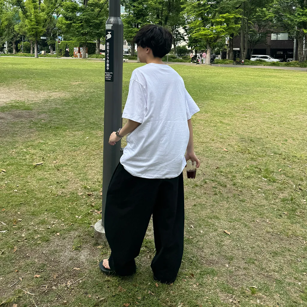 (ユニセックス) ハートスプレーポイント半袖Tシャツ