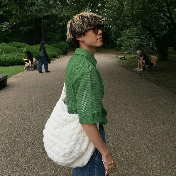 シンプル透かし編みカラーニット