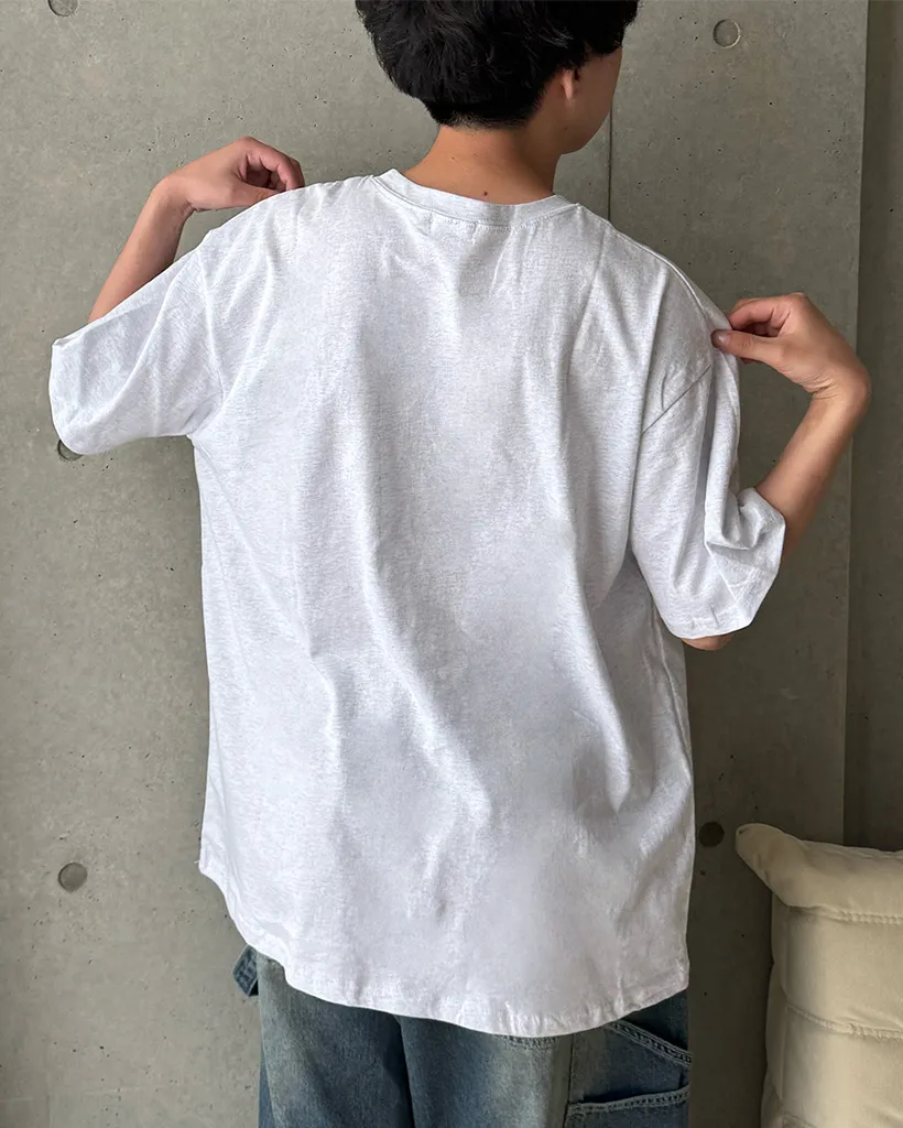 （ユニセックス）オーバーフィットプリント半袖Tシャツ