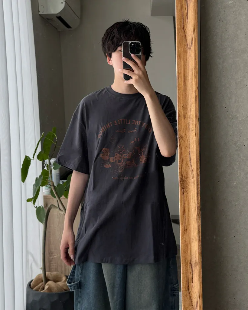 （ユニセックス）オーバーフィットプリント半袖Tシャツ
