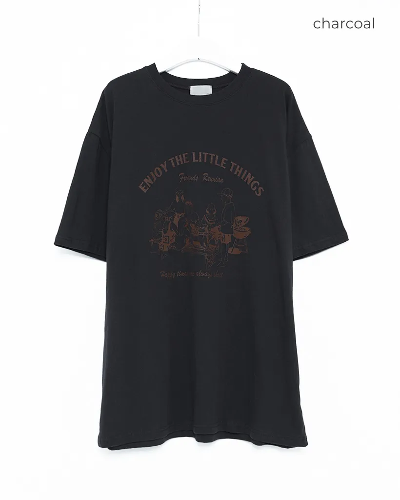 （ユニセックス）オーバーフィットプリント半袖Tシャツ