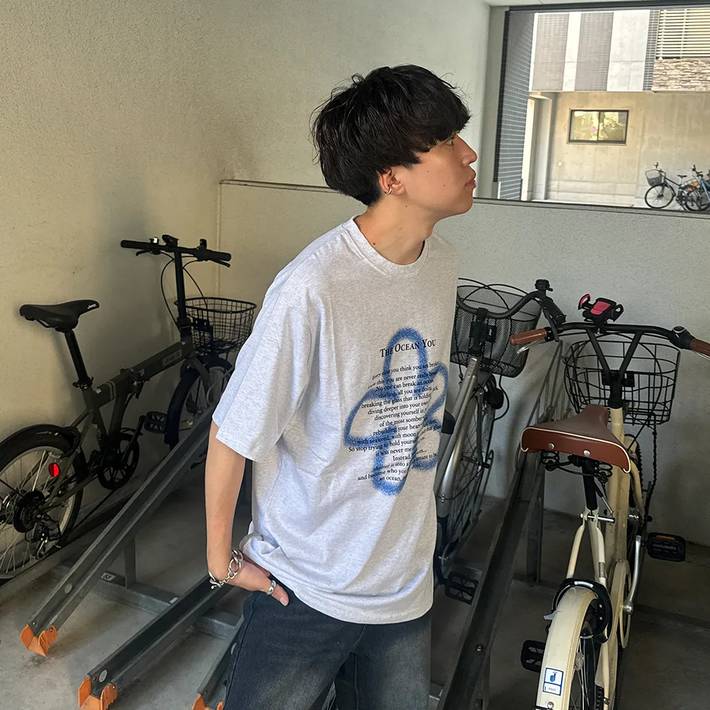 (ユニセックス) クローバ半袖Tシャツ