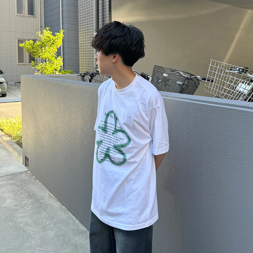 (ユニセックス) クローバ半袖Tシャツ