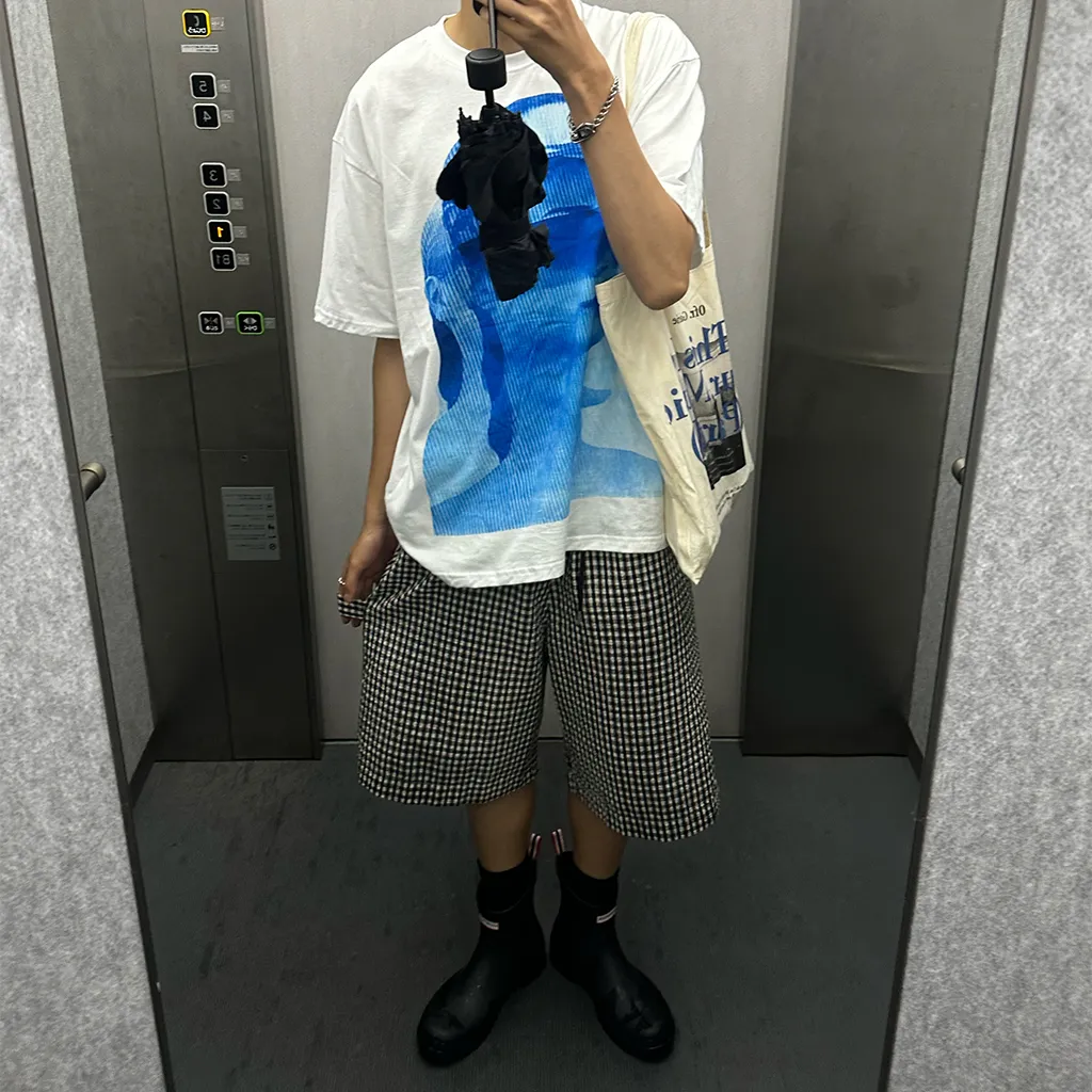 シルエットプリント半袖Tシャツ