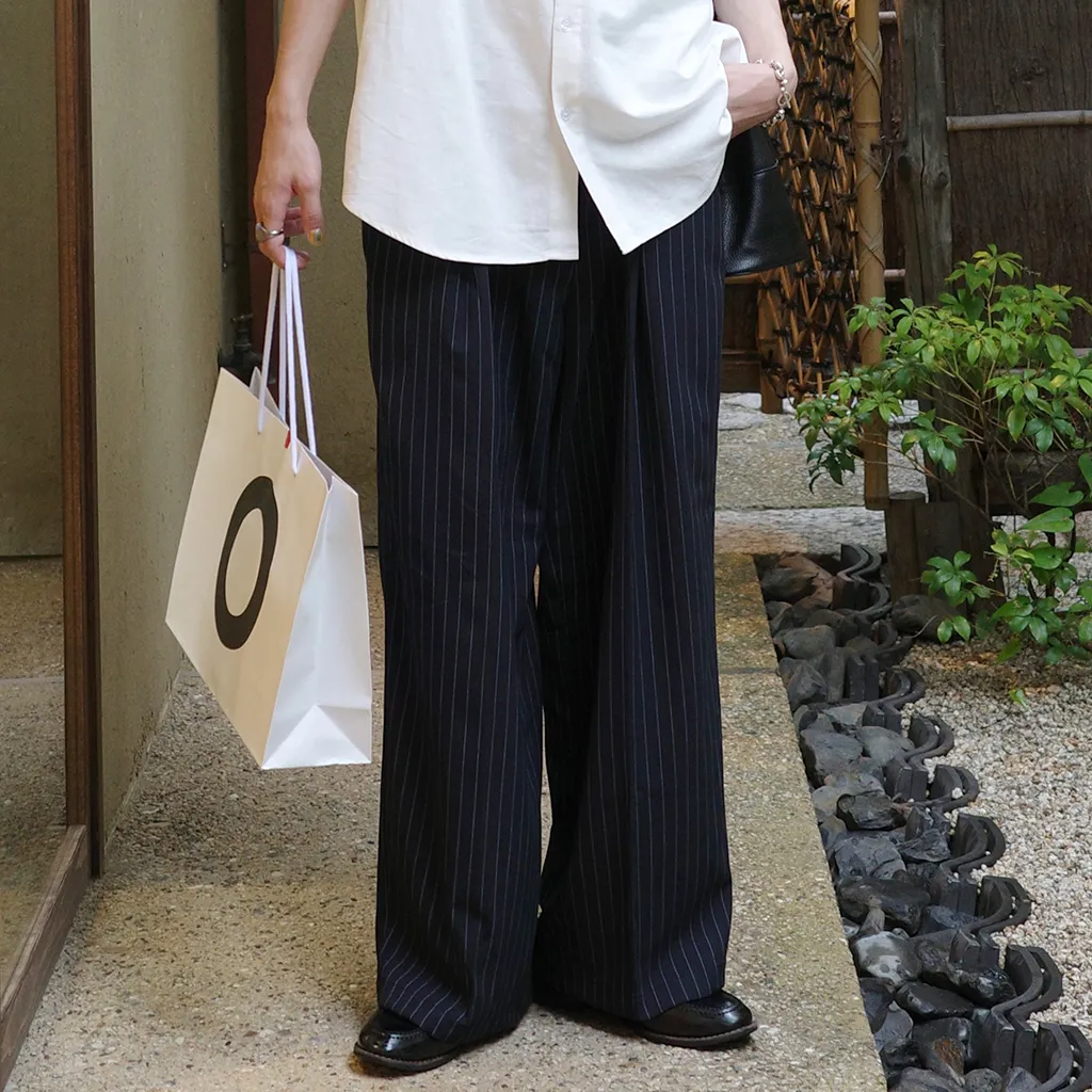 ストライプストレートスラックス
