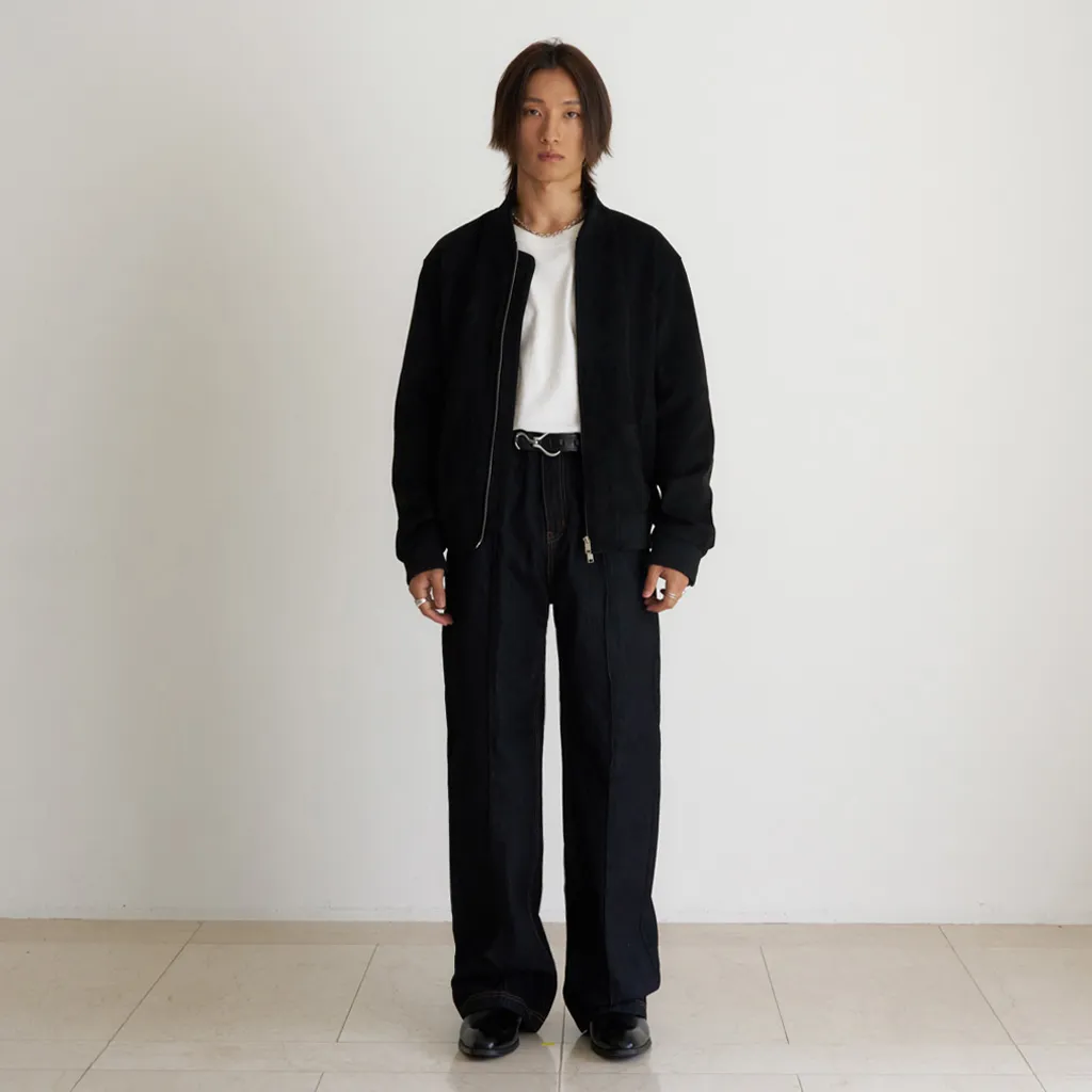 ピンタックストレートデニムパンツ