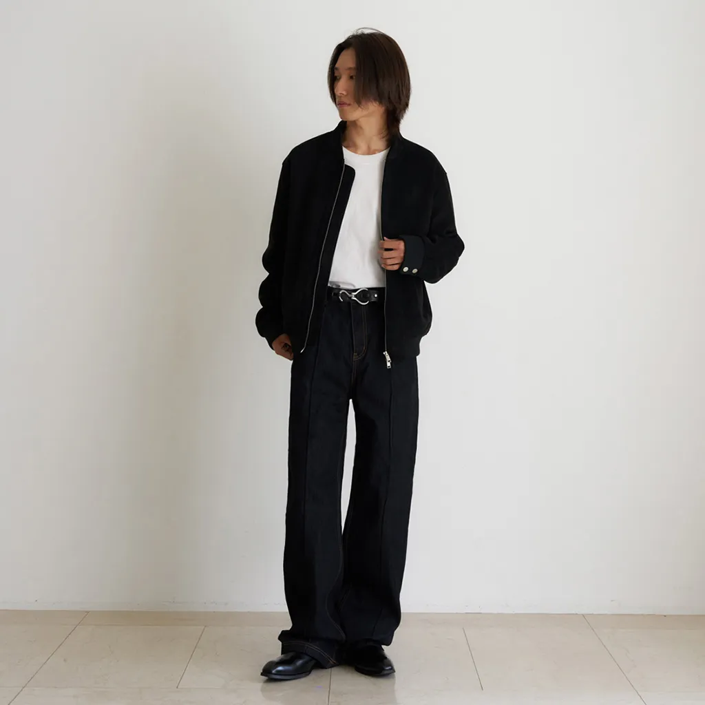 ピンタックストレートデニムパンツ
