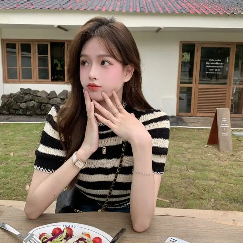 トップス  Tシャツ セクシー ボーダー ニット 半袖 シュート丈 ブラック