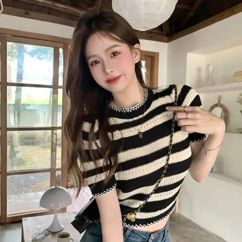 トップス  Tシャツ セクシー ボーダー ニット 半袖 シュート丈 ブラック