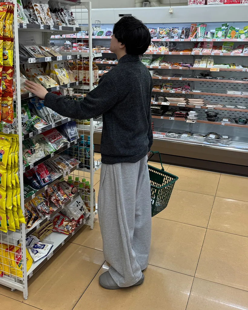 サイドピンタックバルーンフィットスウェットパンツ