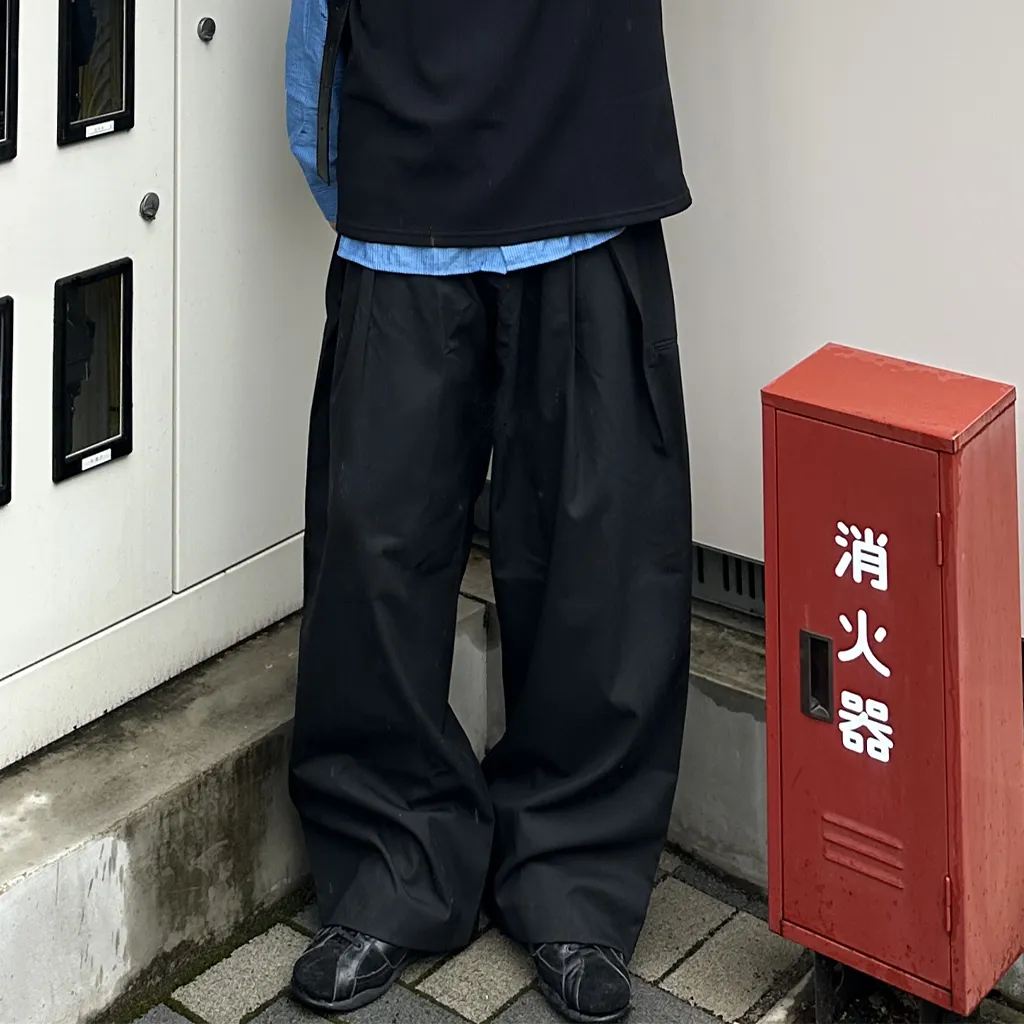 タックデザインワイドスラックス