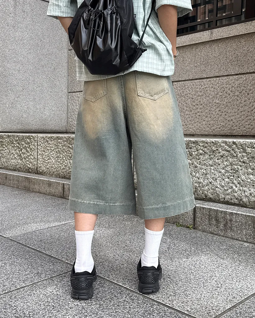 ヒゲウォッシュデニムフレアクロップドパンツ