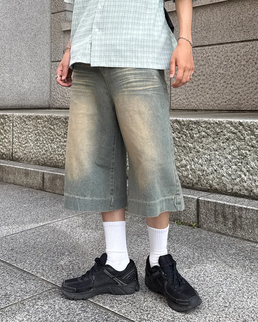 ヒゲウォッシュデニムフレアクロップドパンツ