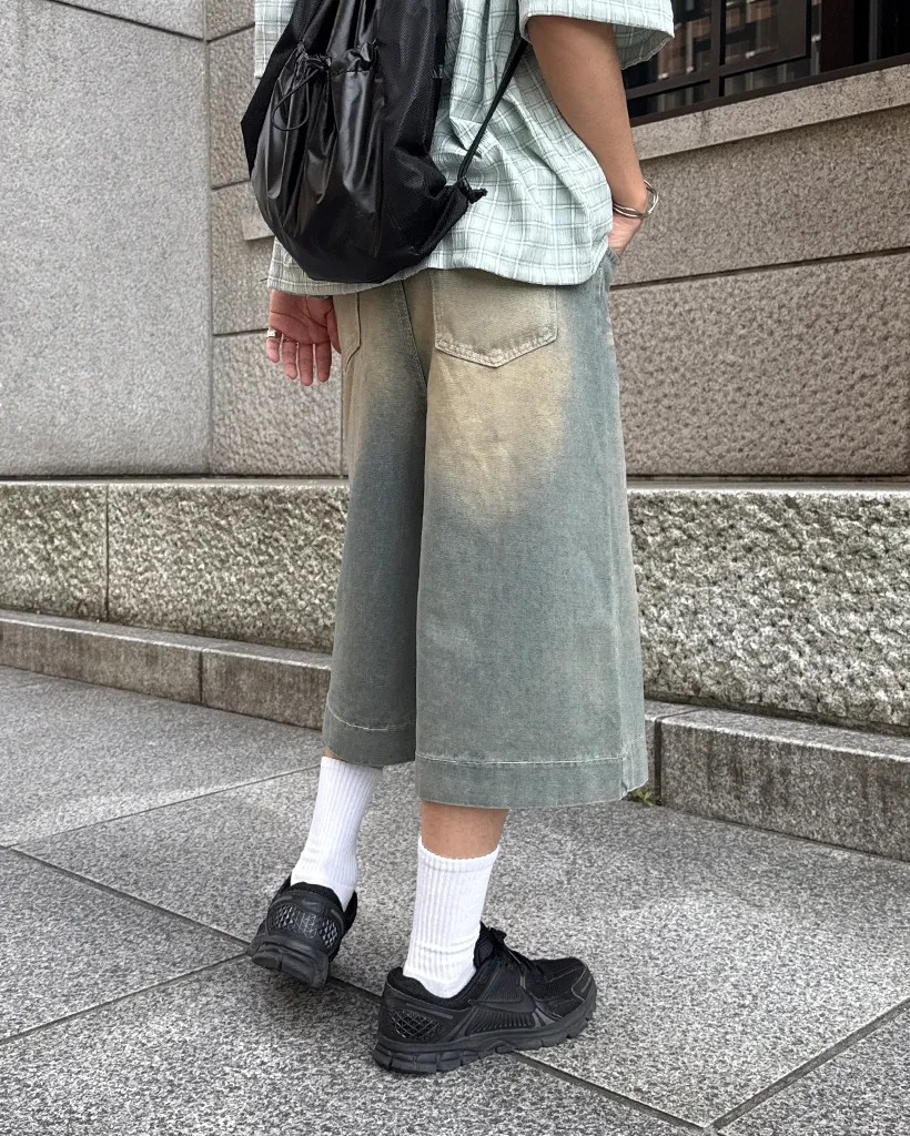 ヒゲウォッシュデニムフレアクロップドパンツ