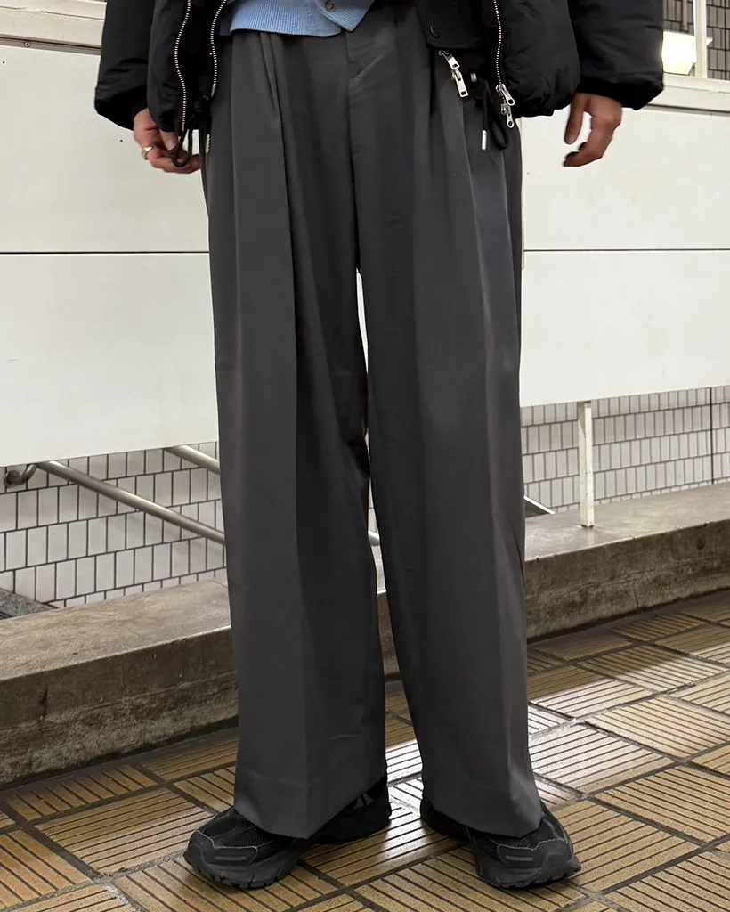 スリータックワイドスラックス