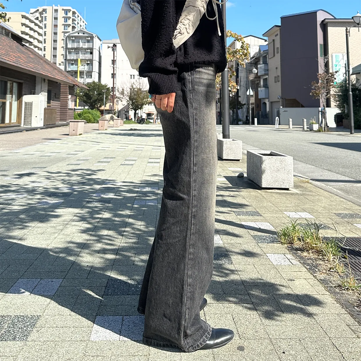 (ユニセックス) ヴィンテージブラックフレアデニム